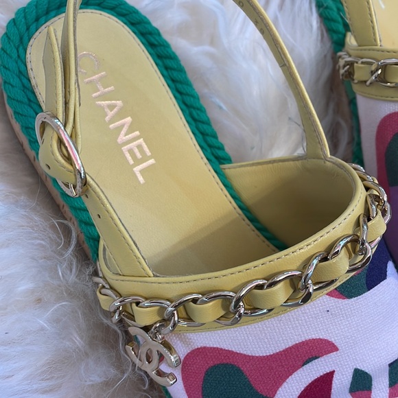 Chanel Espadrille flats - Picture 3 of 3